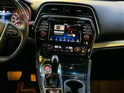 نيسان ماكسيما